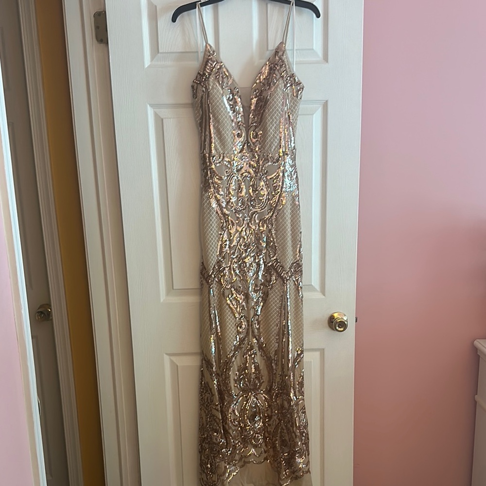 Betsy & Adam Gold Sequin Prom Gown Sleeveless Spaghetti Strap